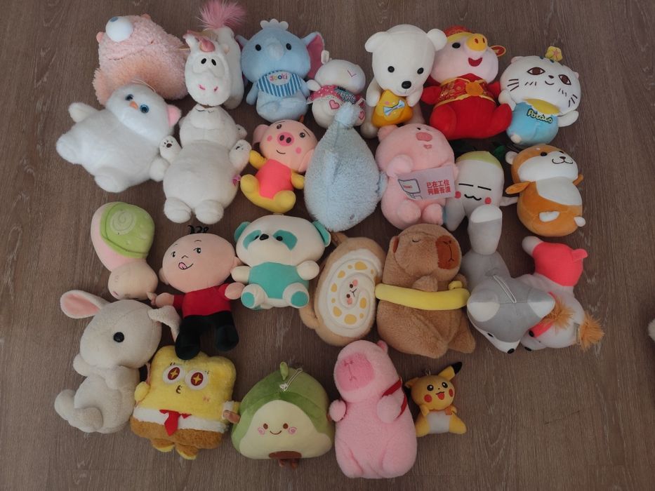 Продам игрушки 27 шт в общем