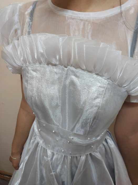 Платье  Модели Золушка. Новое! Размер M-L.