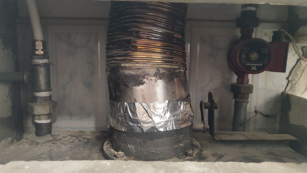 Чугунена камина на дърва с водна риза