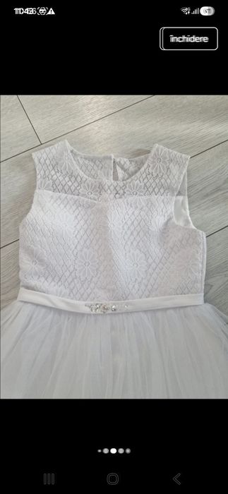 Rochiță albă de fetițe