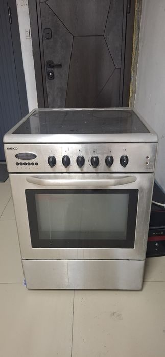 Продам электро плиту