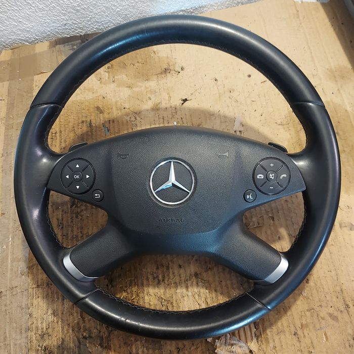 Волан с пера Мерцедес Е клас 212 / Mercedes E class w212