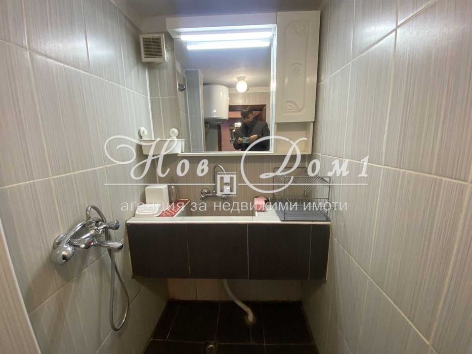 Дава се под наем Едностаен апартамент в Варна, Червен площад - 25 кв.м за 240 € - Снимка #5