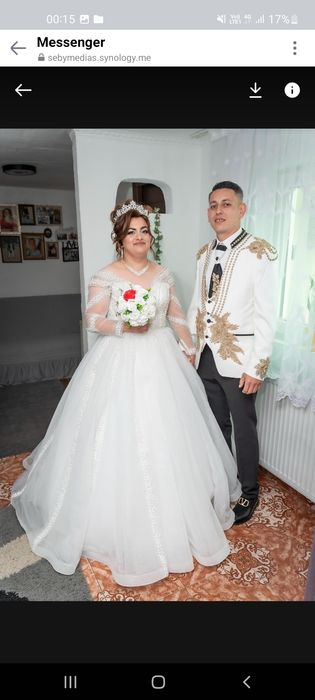 Rochie de mireasa/costum de mire