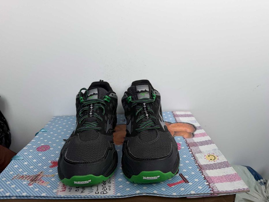 ''Mizuno Wave Daichi Gore-Tex''оригинални маратонки 45 номер