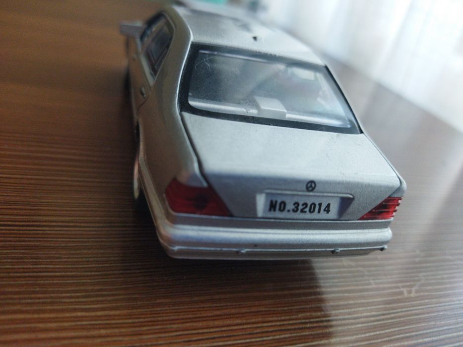 Машина игрушечный Мерседес