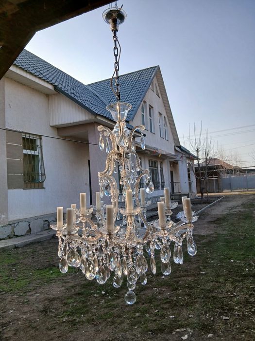 Продам люстру Crystal lux e14