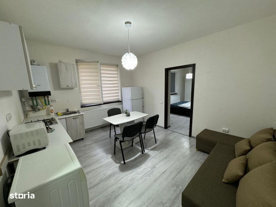 Apartament cu 2 camere, 37 mp, balcon, strada Eroilor — fotografia 1