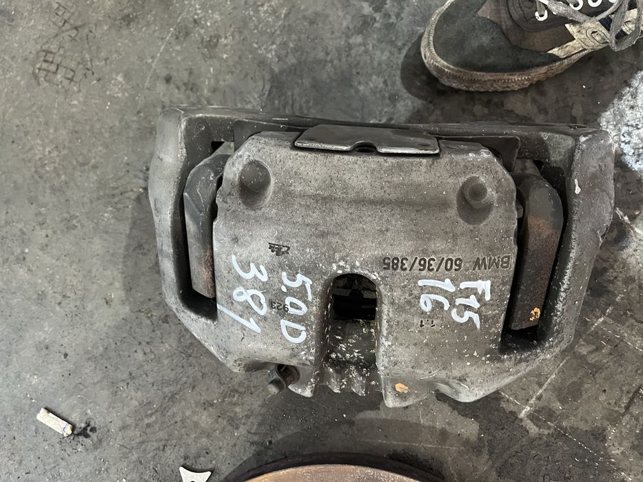 Предни спирачки бмв х5 ф15 М50д ( predni spirachki bmw x5 M50D )