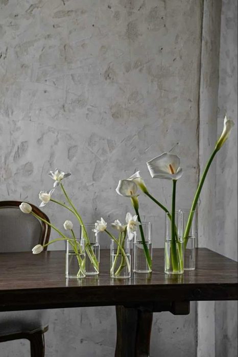 Модерни стъклени вази 60 бр. продажба или наем