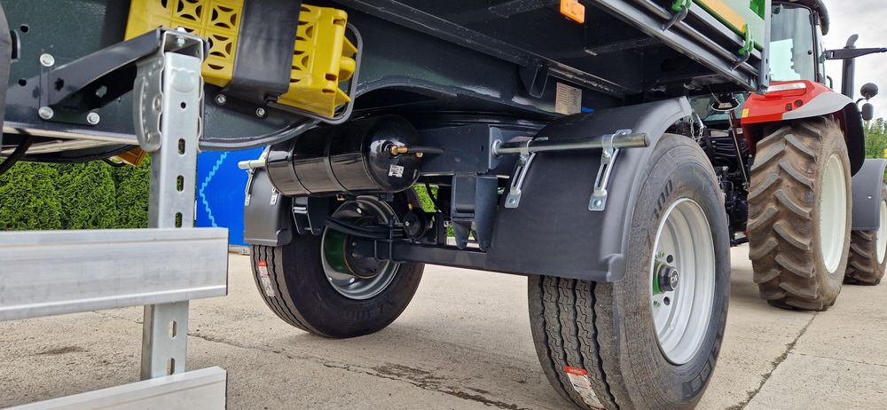 Remorca marca CASELLI dublu ax capacitate 10T, basculare trilaterala,obloane 700x400