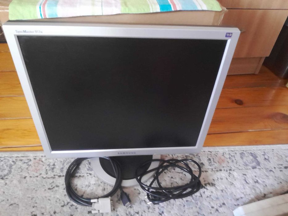 Monitor LCD Samsung SyncMaster 913N - 19" - Functionare perfecta