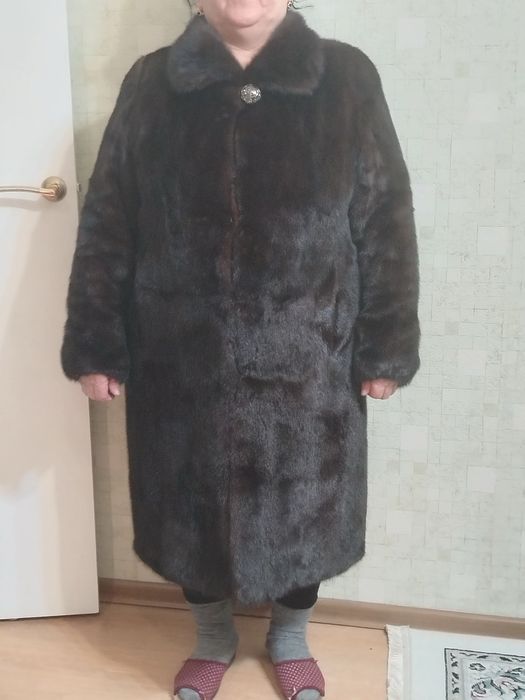 Женская шуба б/у