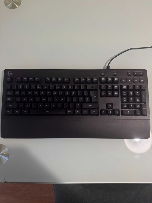 Клавиатура - Logitech G213