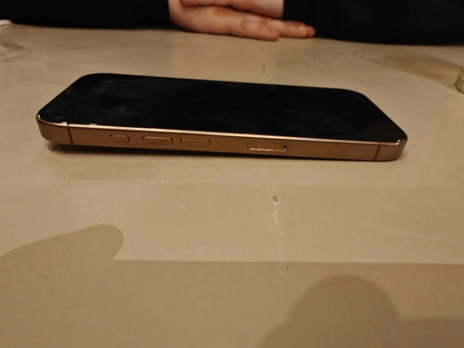 Iphone 16 pro 128 gb gold