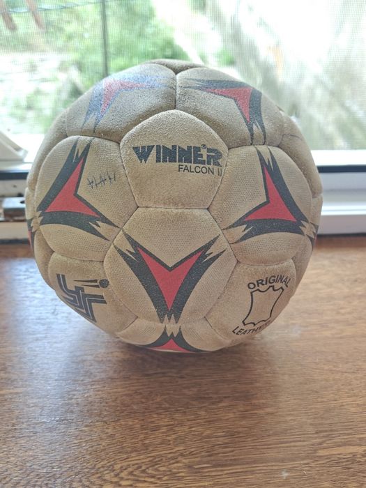Mingile Handbal piele
