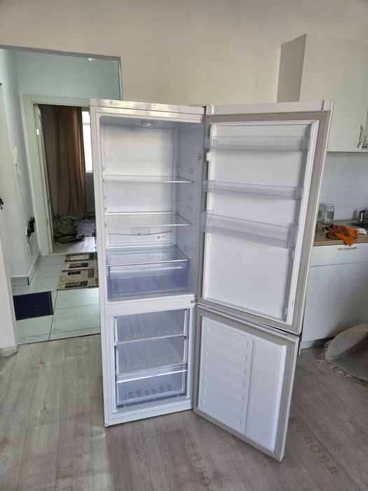 Холодильник продам