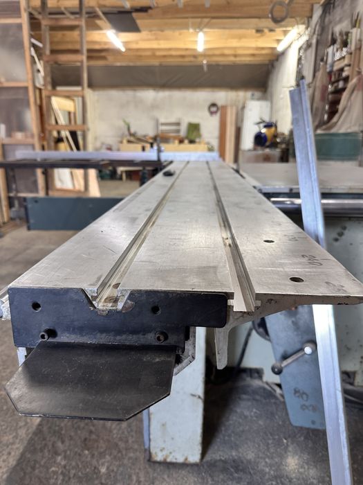 Раскроичный станок