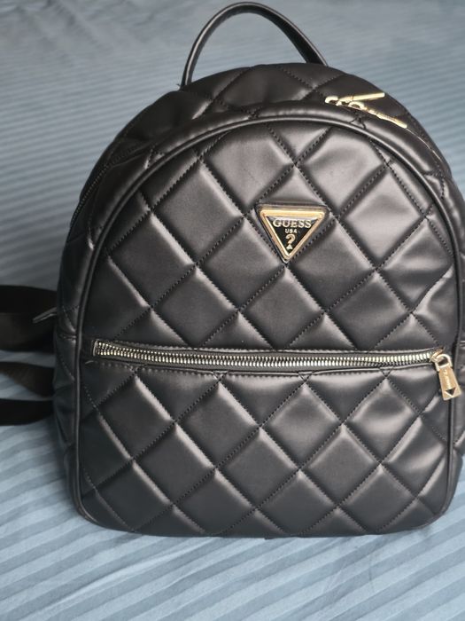 Дамска кожена раница