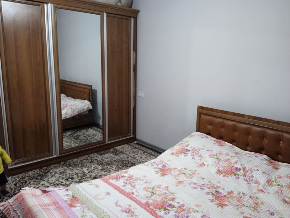 Фаргона марказида 3 хонали Янги уй сотилади.