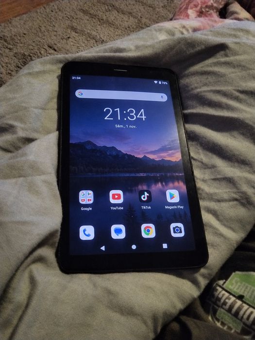 Vând tabletă vonio Xavi G8