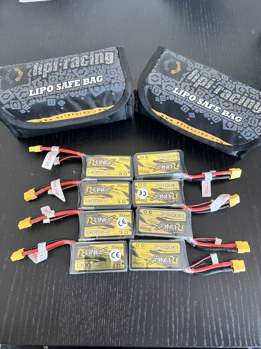 Vand Baterii Drona Tattu R-Line 3.0 1300 120C 4S 14.8V 19.24 wh