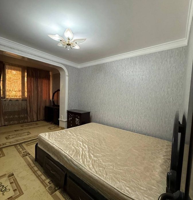 Chilonzor metrosi yonida joylashgan 2 xonali shinam kvartira ijaraga b