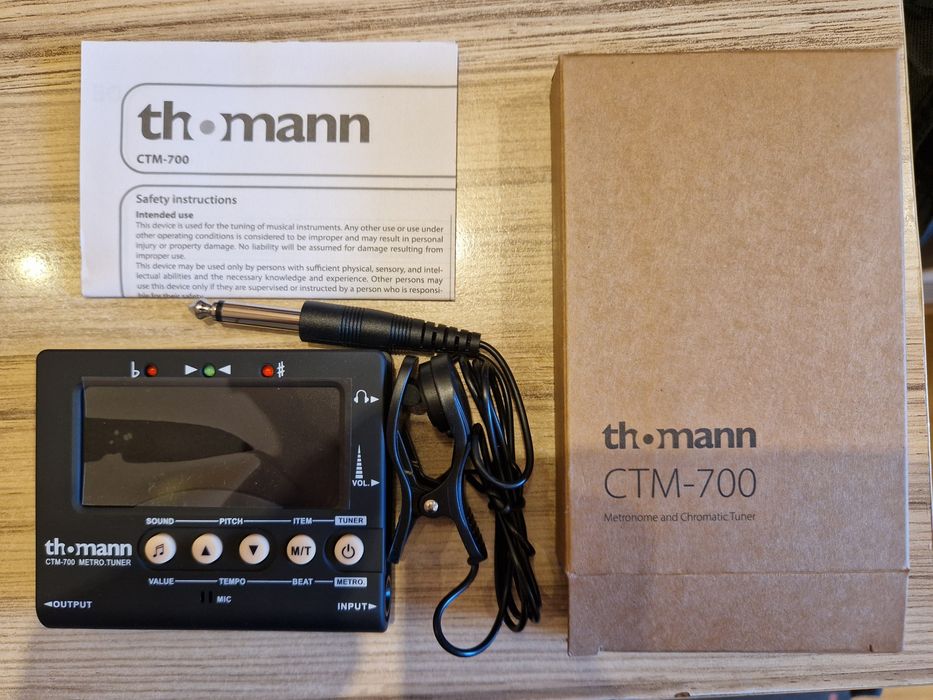 Метроном и тунер за китара, бас китара, укулеле и цигулка Thomann CTM-700