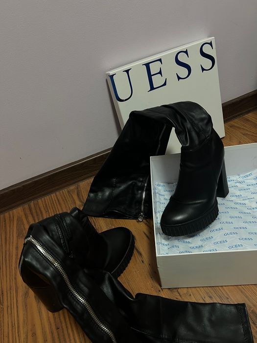 Високи чизми Guess
