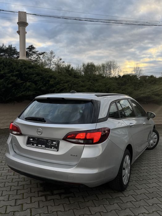 Opel Astra K 2018 / Euro 6 / Senzori parcare / Navi