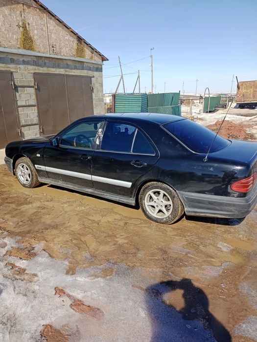 Мерседес Е200 продам