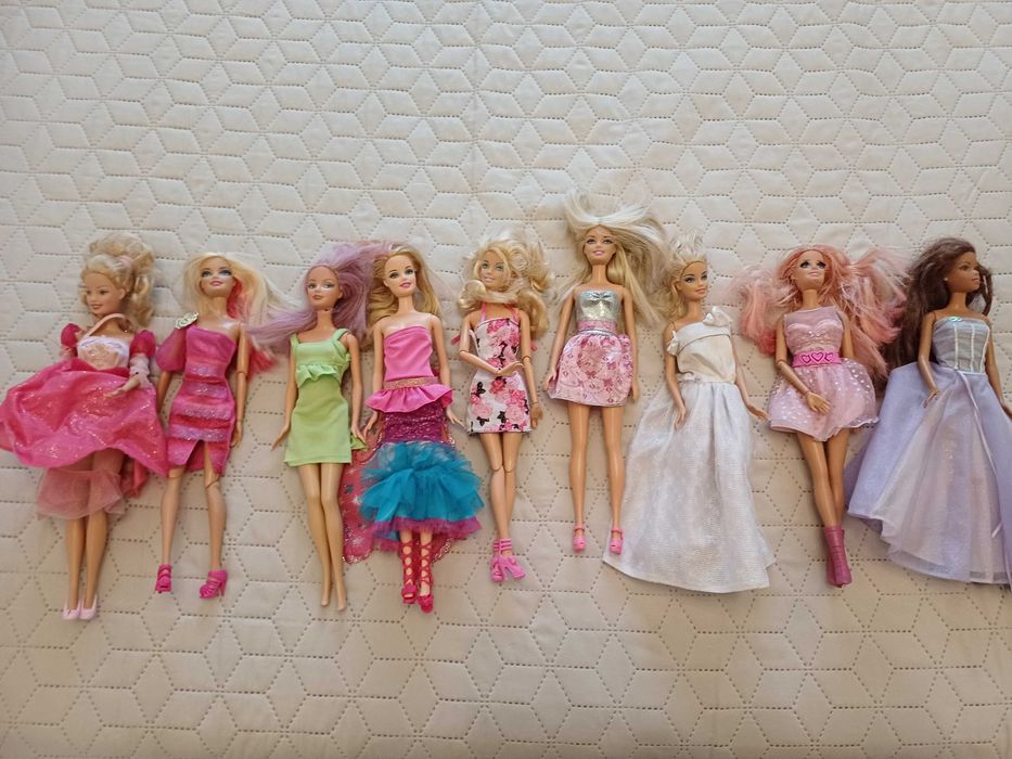 Păpuși Barbie originale