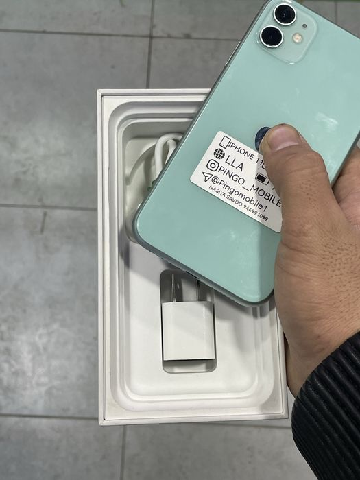 Iphone 11 koʻk rangda