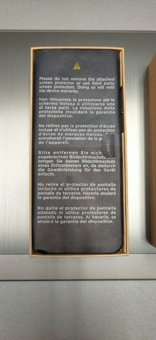 MOTOROLA RAZR 40 лилав 265 GB