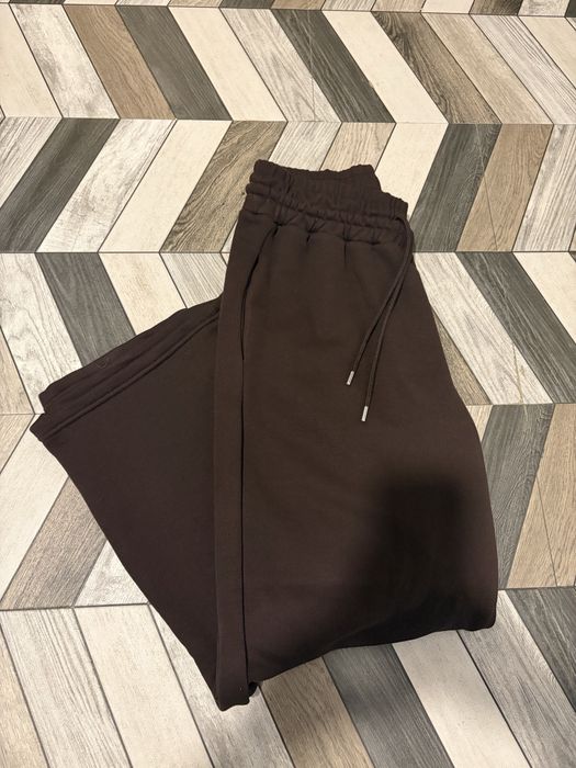 тъмно кафяв панталон Zara