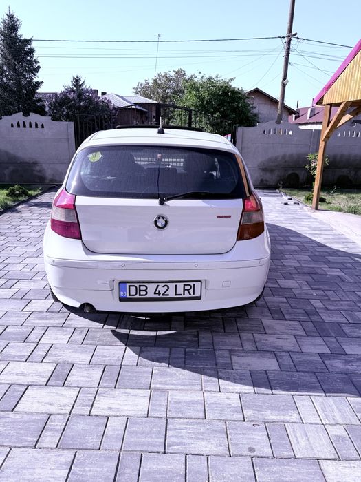 Vand !BMW seria 1 . Masina foarte intretinuta ,tehnic cat si estetic.