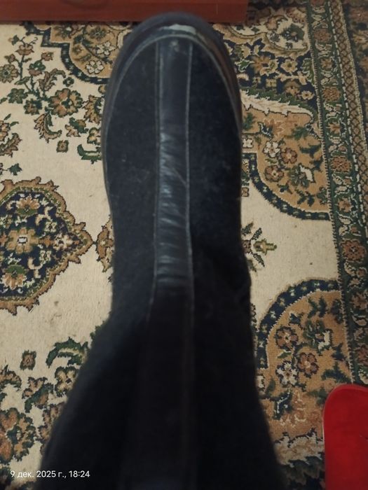 Продам зимние сапоги