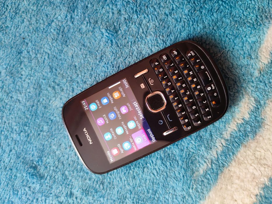Nokia Asha 201 de colecție