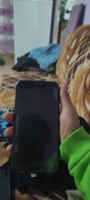 Айфон 11 в отлично състояние