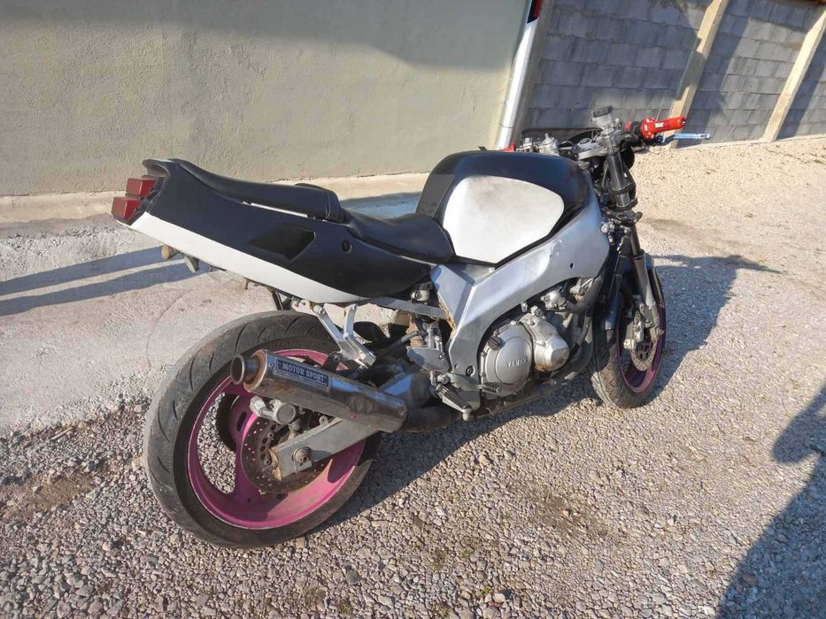 YAMAHA FZR 600 цц на части