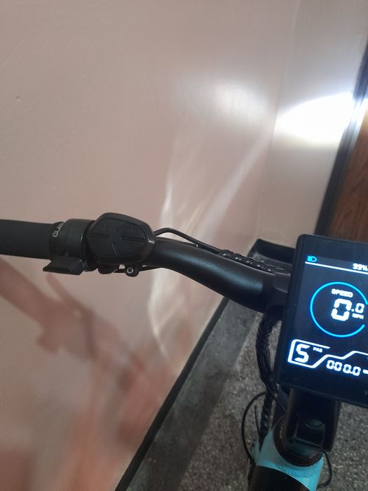 Електрически велосипед ampere de luxe