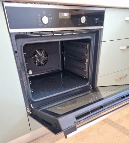 Vând cuptor incorporabil Electrolux EOD5C70X