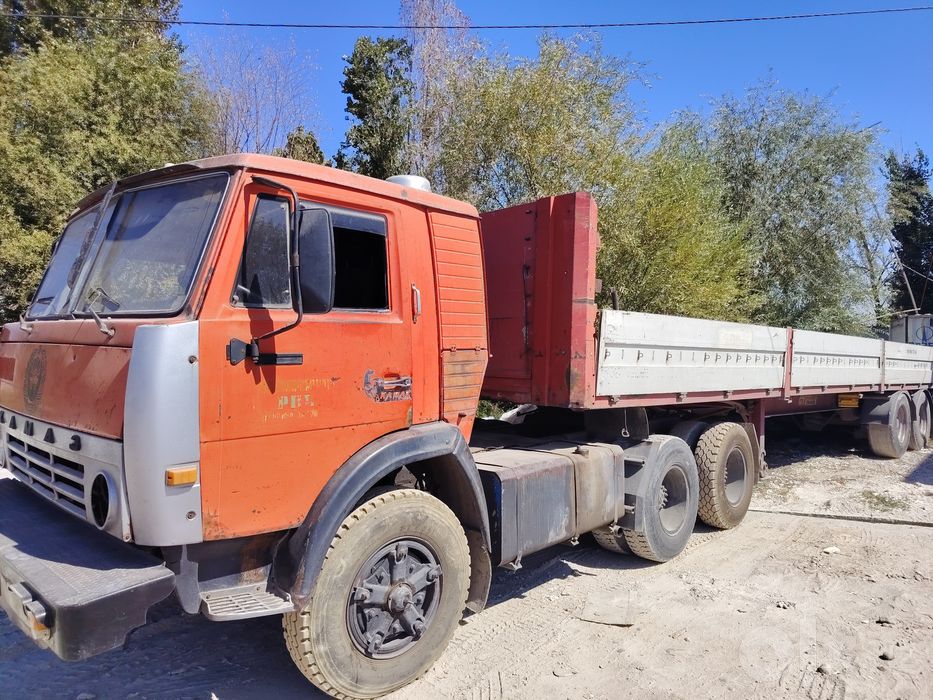 Shalanda kamaz mashinasi sotuvda