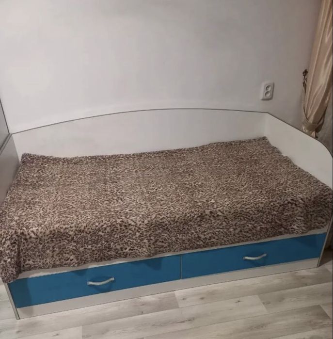 Продам спальню