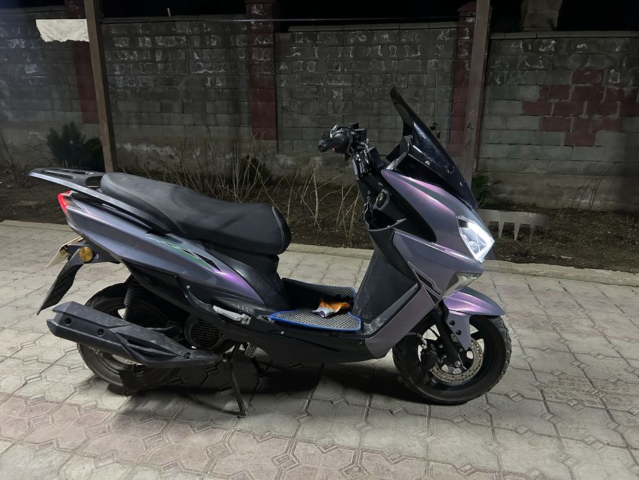 продам скутер макси