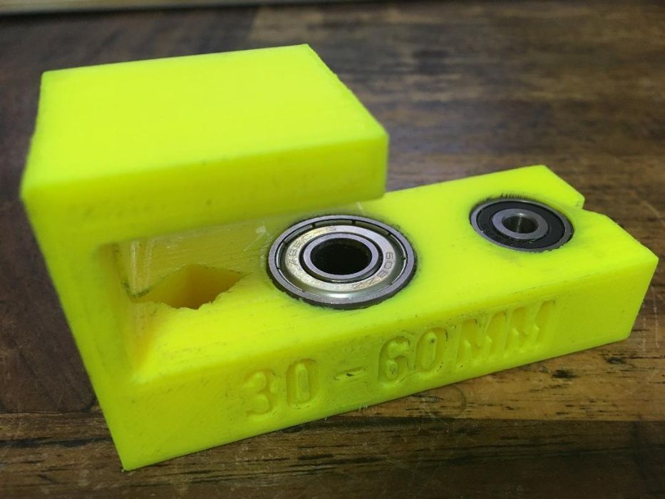 Sablon de mobila din plastic dur pentru minifix 15 v.1.1 prese