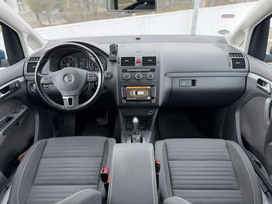 Vw touran 2015 automat