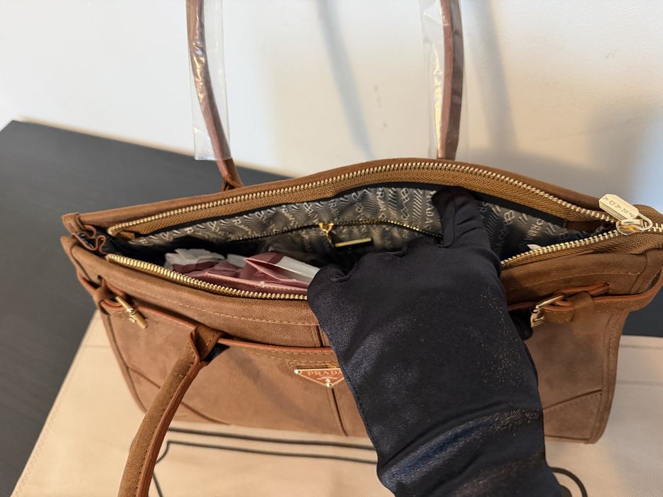 Чанти Prada нови