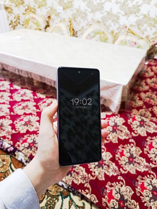Samsung a53 256gb ideal usta ko'rmagan