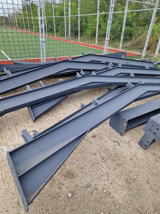 Producător Structuri metalice